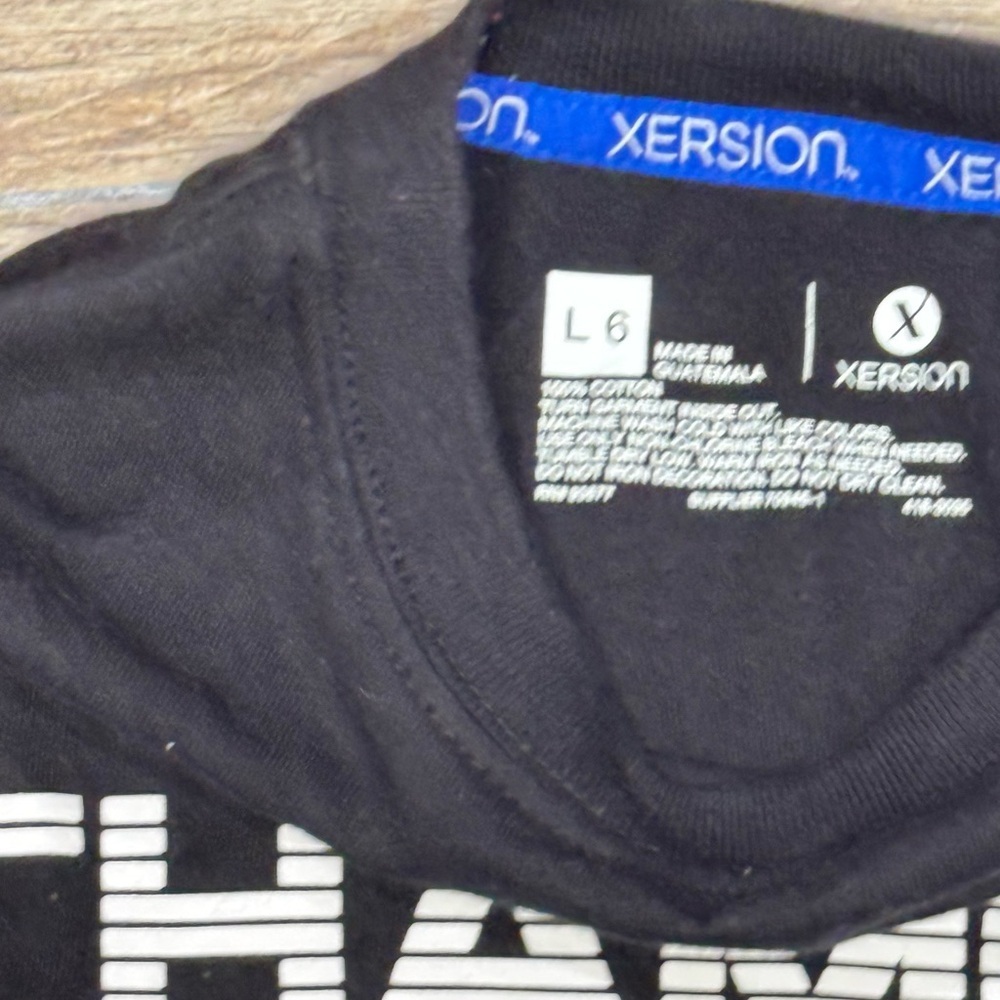 T-Shirt​​ - Picture 4 of 6